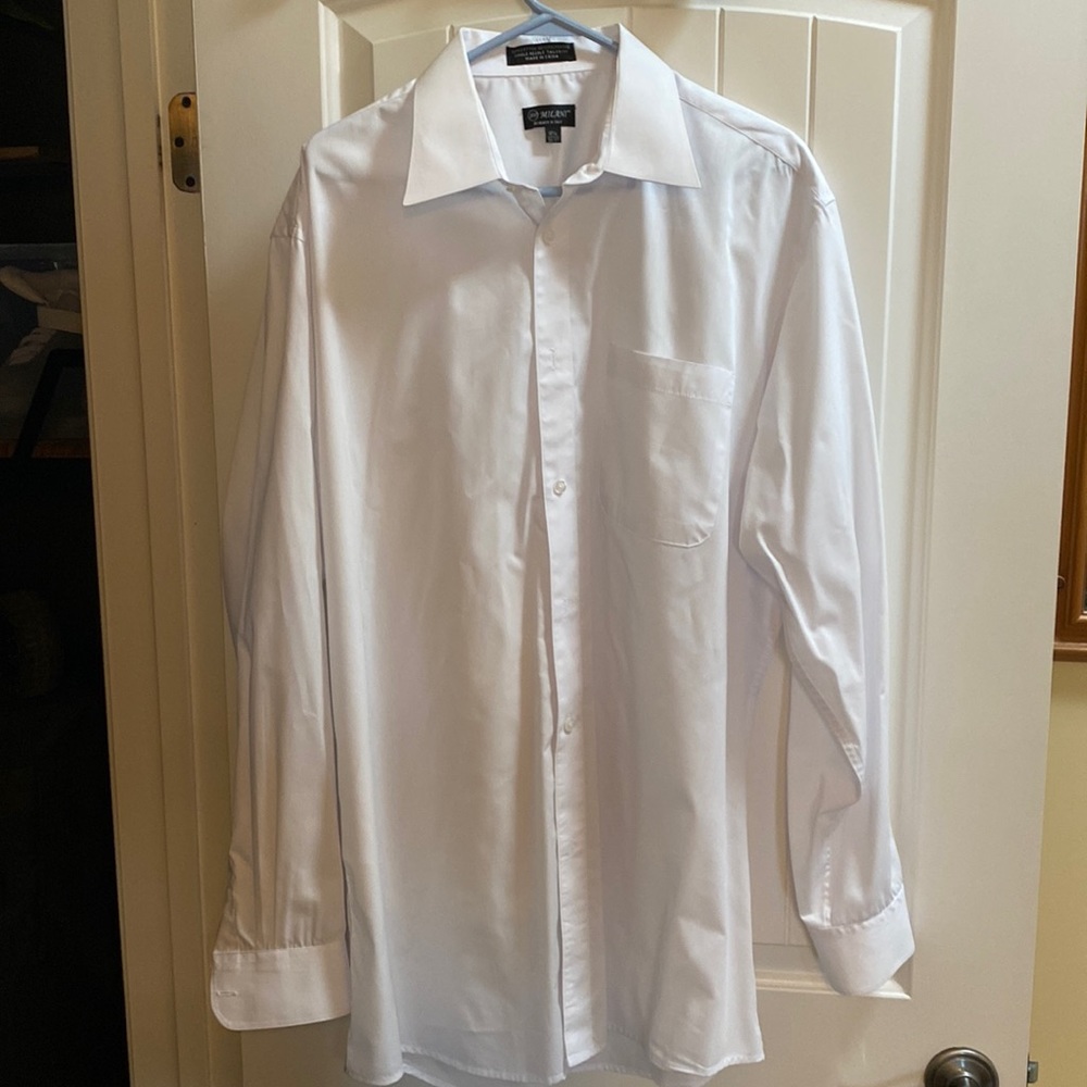 New never worn loose fitting dress shirt
